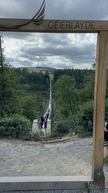 Mein Ausblick, kurz bevor ich die Brücke betrete.
